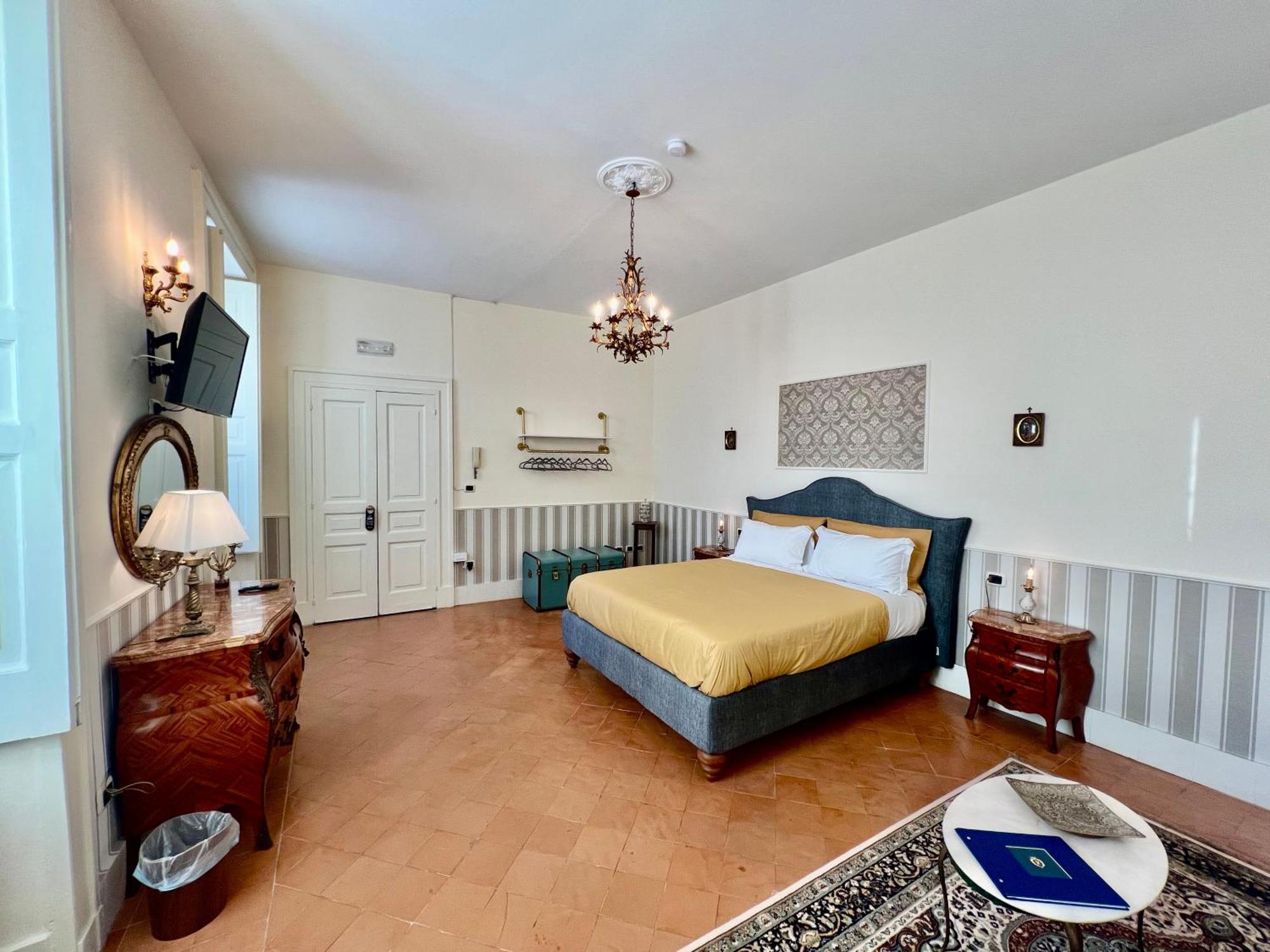 Casa Santangelo Suites Салерно Экстерьер фото